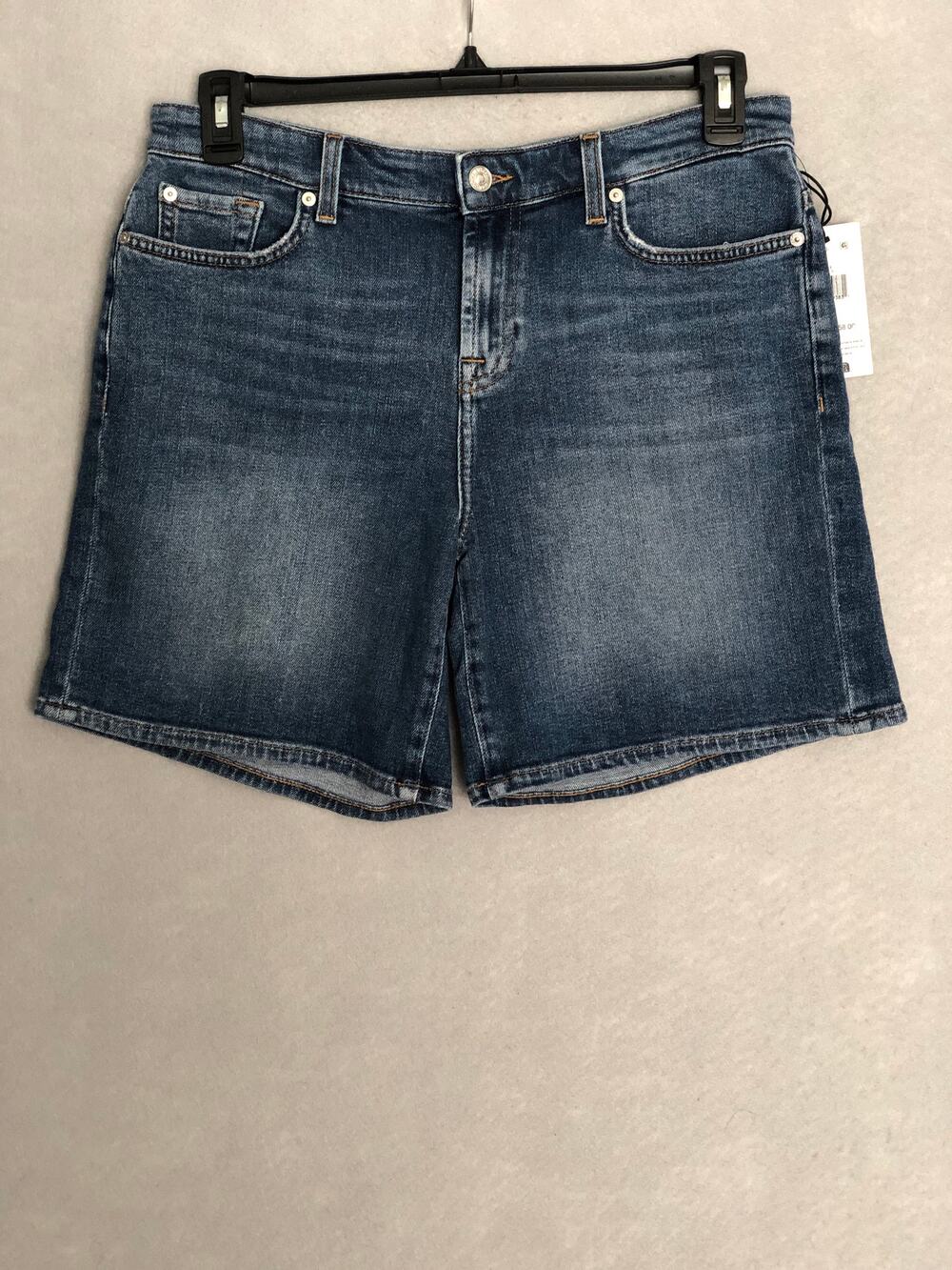 7 For All Mankind Boy Shorts in Midelt Wash Women's Size 30 NEW